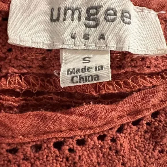 Umgee size S copper colored embroidered blouse - Picture 6 of 7